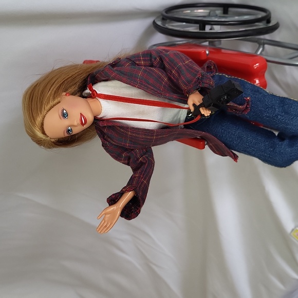 Becky School Photographer Wheelchair Barbie vintage 1998 read descrip - Picture 14 of 15